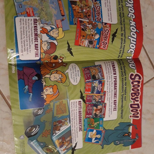 Scooby-Doo collectible poster with Mystery Machine storage box new