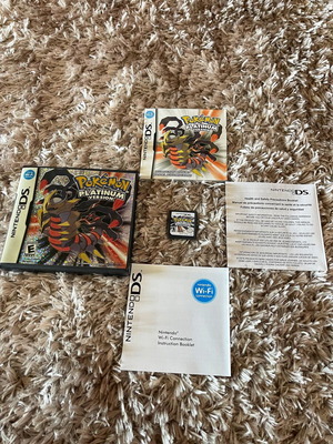 Nintendo DS Pokemon Platinum μεταχειρισμένο με custom κουτί και manuals