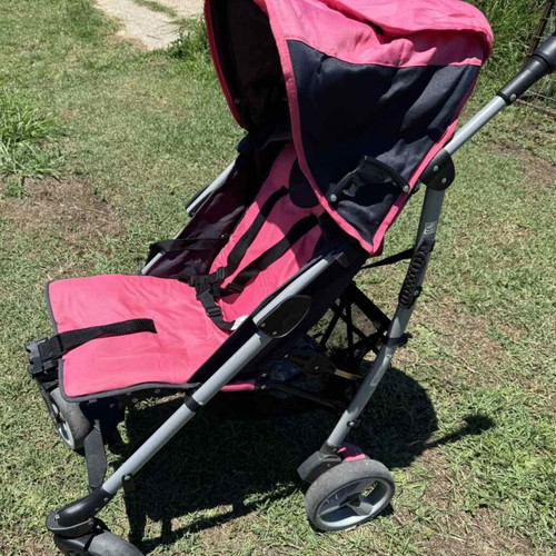 Baby Stroller like new, umbrella type