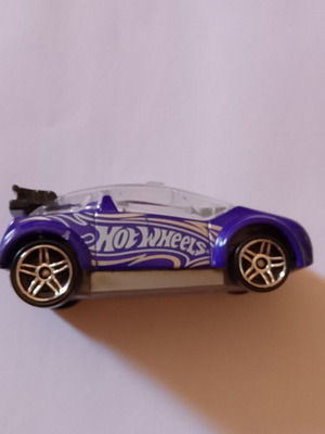 Hot Wheels Super Gnat diecast car Mattel like new, purple
