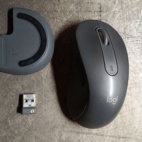 Logitech M650L mouse like new