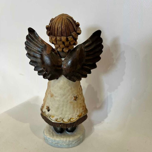 Vintage resin angel figurine with metal wings, 16x8x5 cm