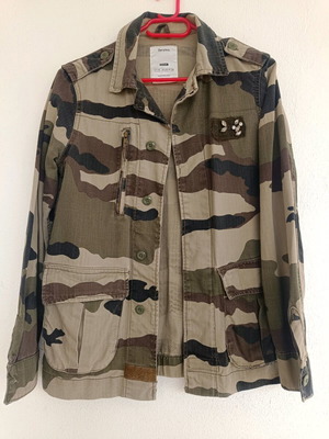 Bershka thin military jacket with back design like new
