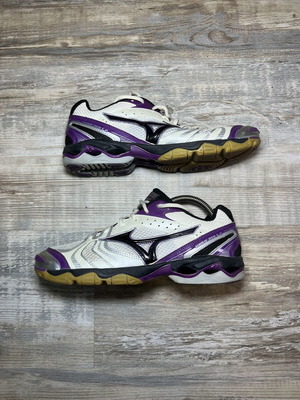 Mizuno Wave Bolt 2 Women's Volleyball Shoes used, size EU 39, white purple