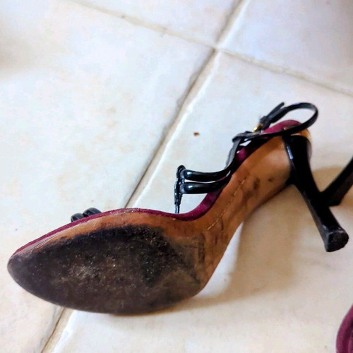 Louis Vuitton heels used 12cm black and red