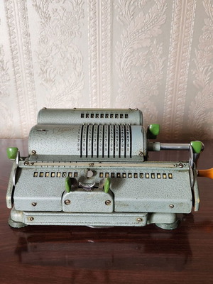 Schubert Rastatt mechanical calculator like new, made in Germany