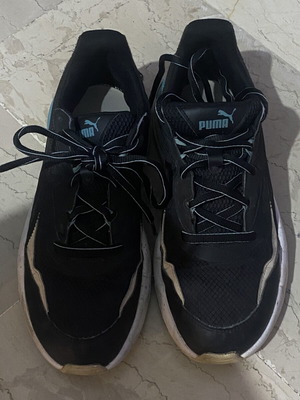 Puma sneakers used, size 42, black