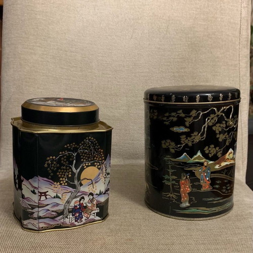 Vintage English metal tea tins with Chinese motifs used, set of 2