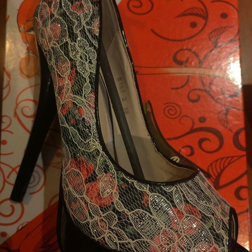 Stiletto shoes new, multicolored, size 38