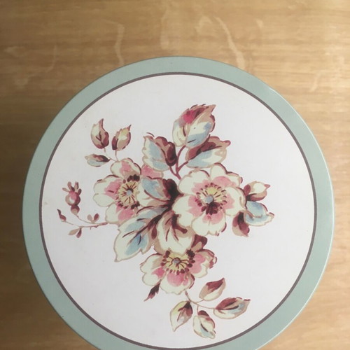 Metal tea tin like new veraman-white polka dot with floral lid