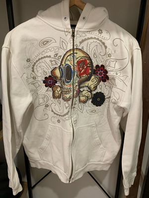 Billabong men's hoodie size S like new, white with skull design