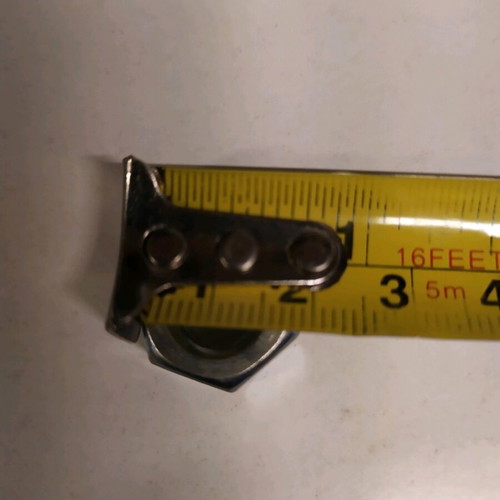 Nuts new, pack of 6 pieces