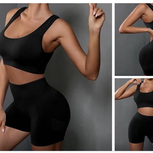 Sports Bra and Shorts Set New Black Size Medium