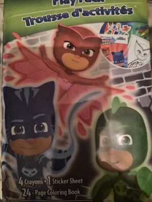 Σετ δραστηριοτήτων PJ Masks σαν καινούργιο με βιβλίο ζωγραφικής, κηρομπογιές και αυτοκόλλητα