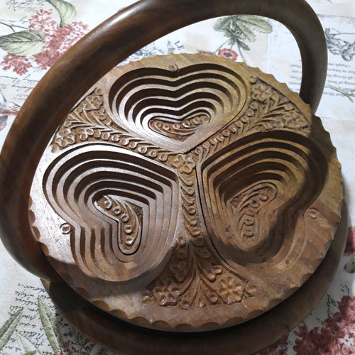 Handmade folding wooden basket made of rosewood like new