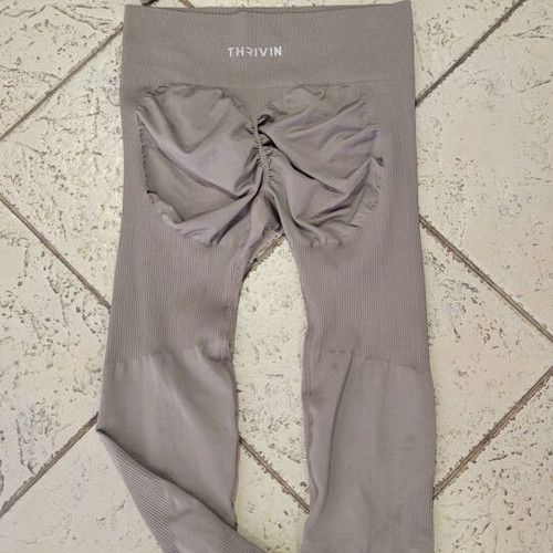 Thrivin women's sports set leggings and top new, grey, size L