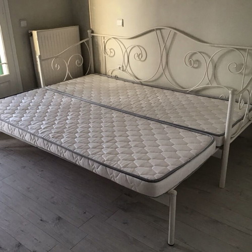 Sofa bed converting to double bed 200x160 iron like new