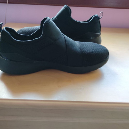 Skechers sneakers size 41 like new, black sports