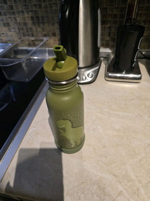 Trixie water bottle like new