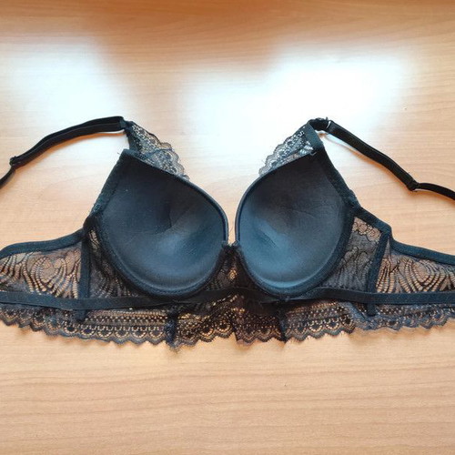 Shein bra 75B black with padding and lace new