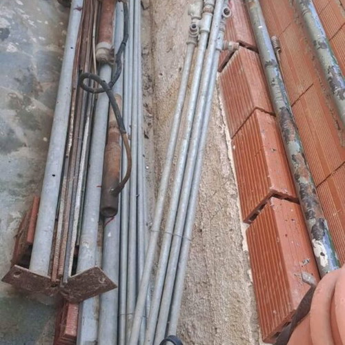 Galvanized pipes used, 18 pieces, 2 inches, 2 and 3 meters