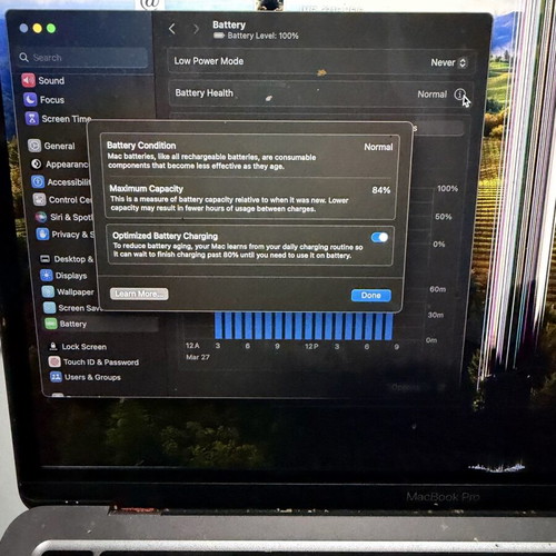 MacBook Pro M1 13’ 8GB RAM 256 SSD used with broken screen and dents