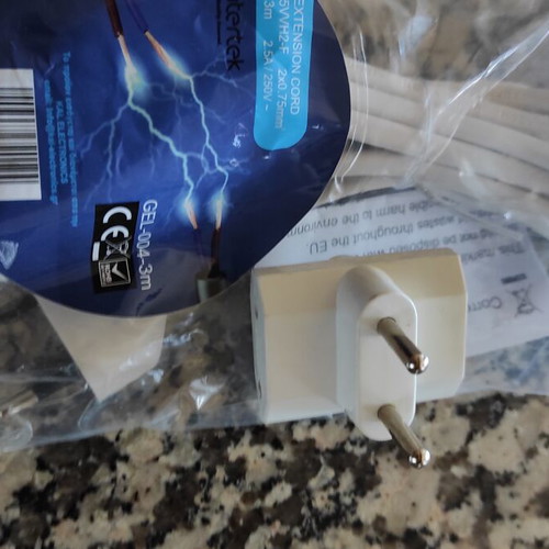White Bipolar Extension Cord with Cross Adapter 3m