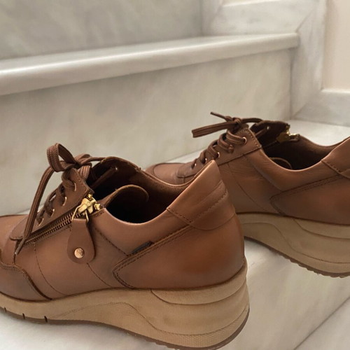 Ragazza sneakers like new, brown, size 40