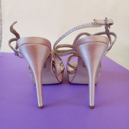 Demetrios high-heeled sandals like new, beige, size 39