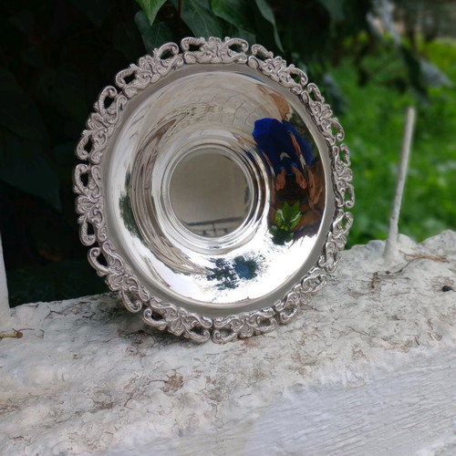 Fountain bowl used, ornate, unaltered