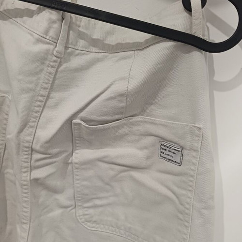 Bershka white straight jeans size 40 like new