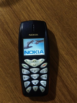 Nokia 3510i mobile phone, blue