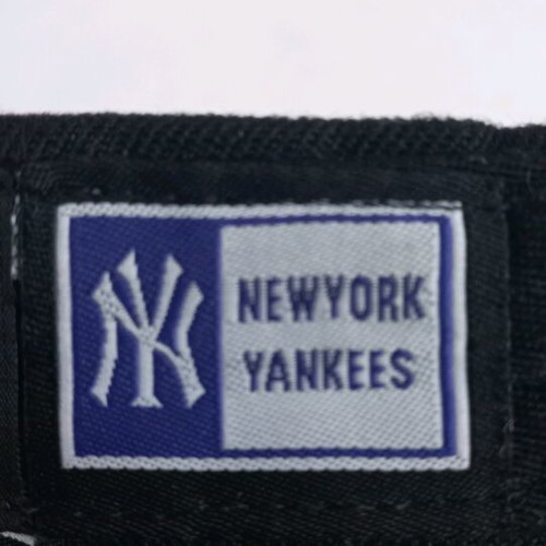 Ney York Yankees hat new, black and yellow