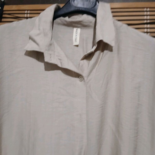 Women's beige shirt like new, size large, Made in Italy