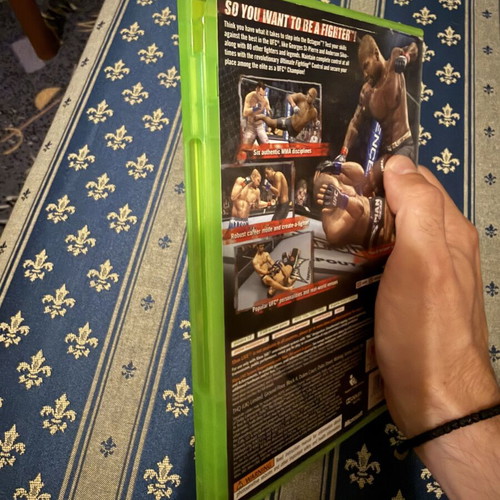 UFC 2009 Xbox 360 game used, good condition