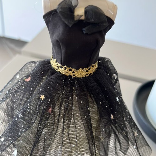 Doll dress like new
