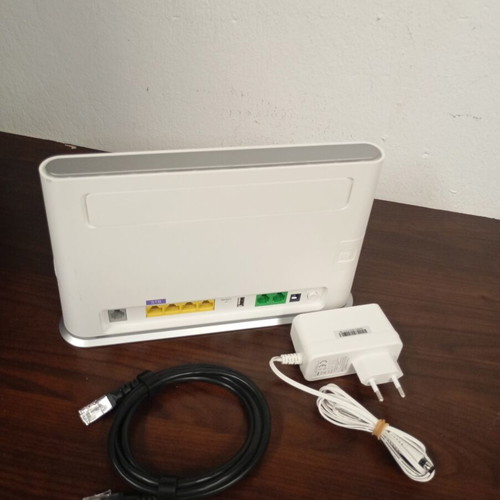 Cosmote hybrid access point with SIM card port