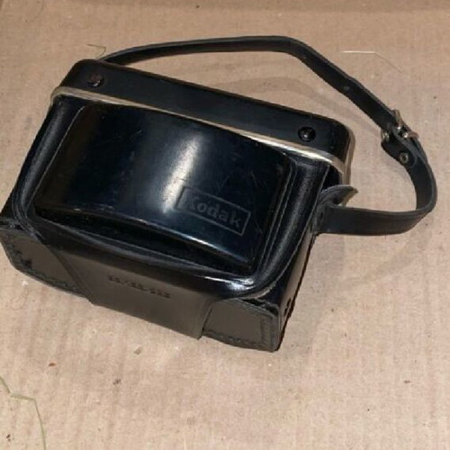 Kodak Instamatic 233 126 film camera like new with leather case
