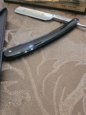 Straight Razor Dovo with Bakelite Handle and Parker Leather Case new