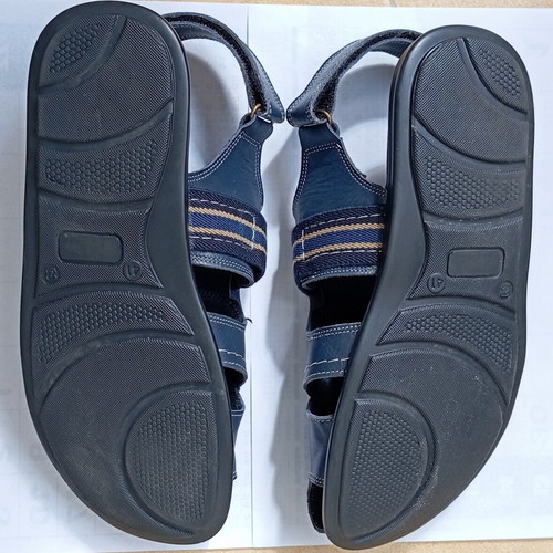 Shooz men's sandals size 41, like new, dark blue leather