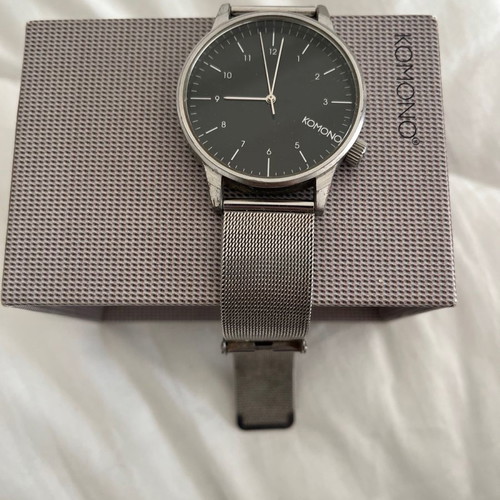 Komono watch like new