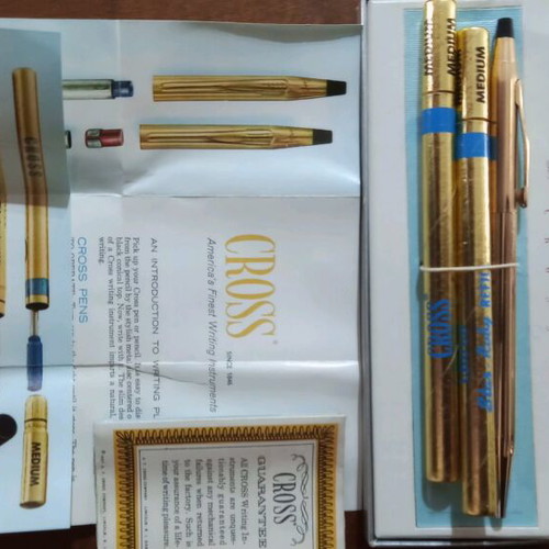 Collectible 14k gold-plated pen with two refills new