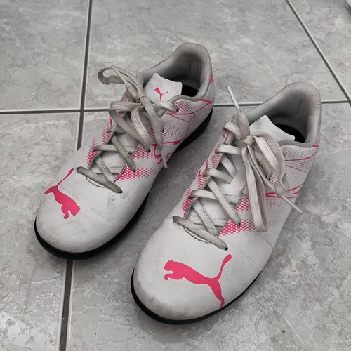 Puma football shoes size 36 like new, white