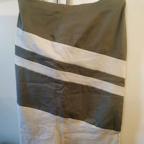 Lui E Lei skirt new with lining size M