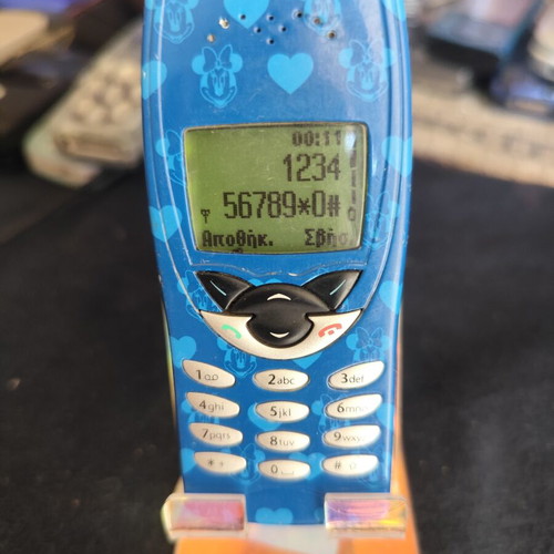 Nokia 8210 vintage mobile phone used, new battery