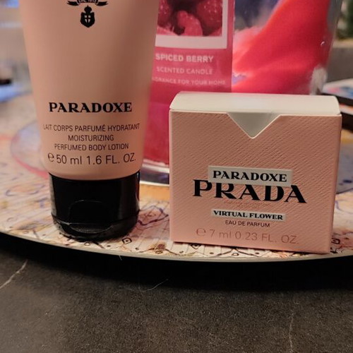 Prada Paradoxe Virtual Flower gift set new, Eau de Parfum 50 ml