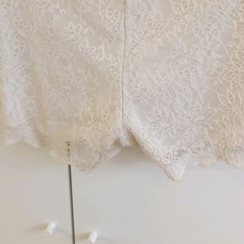 Lace shorts used Zara white, size S