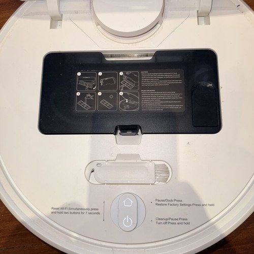 Xiaomi Mi Robot Vacuum-Mop 2S robotic vacuum and mop with charging base