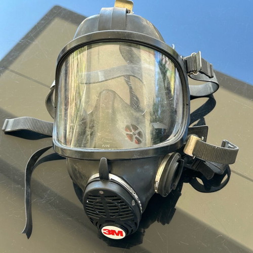 3M full face mask black used
