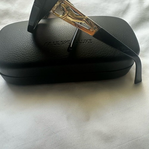 Le Specs Luxe Raffine Panthere butterfly sunglasses like new, black and gold